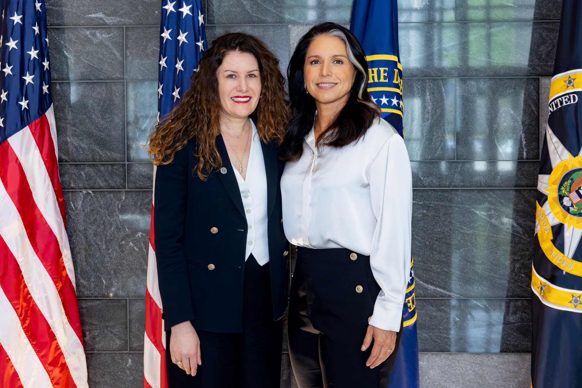 Drejtoresha e SHISH takohet me  znj. TulsiGabbard